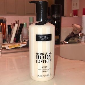 Victoria Secrets Body Lotion! Never used!!